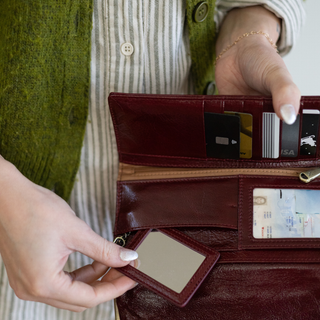 Rachel Garnet Wallet