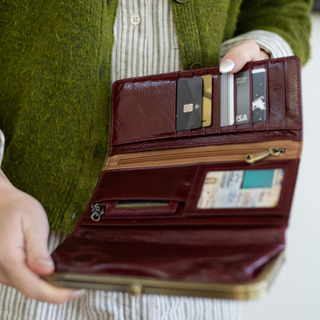 Rachel Garnet Wallet